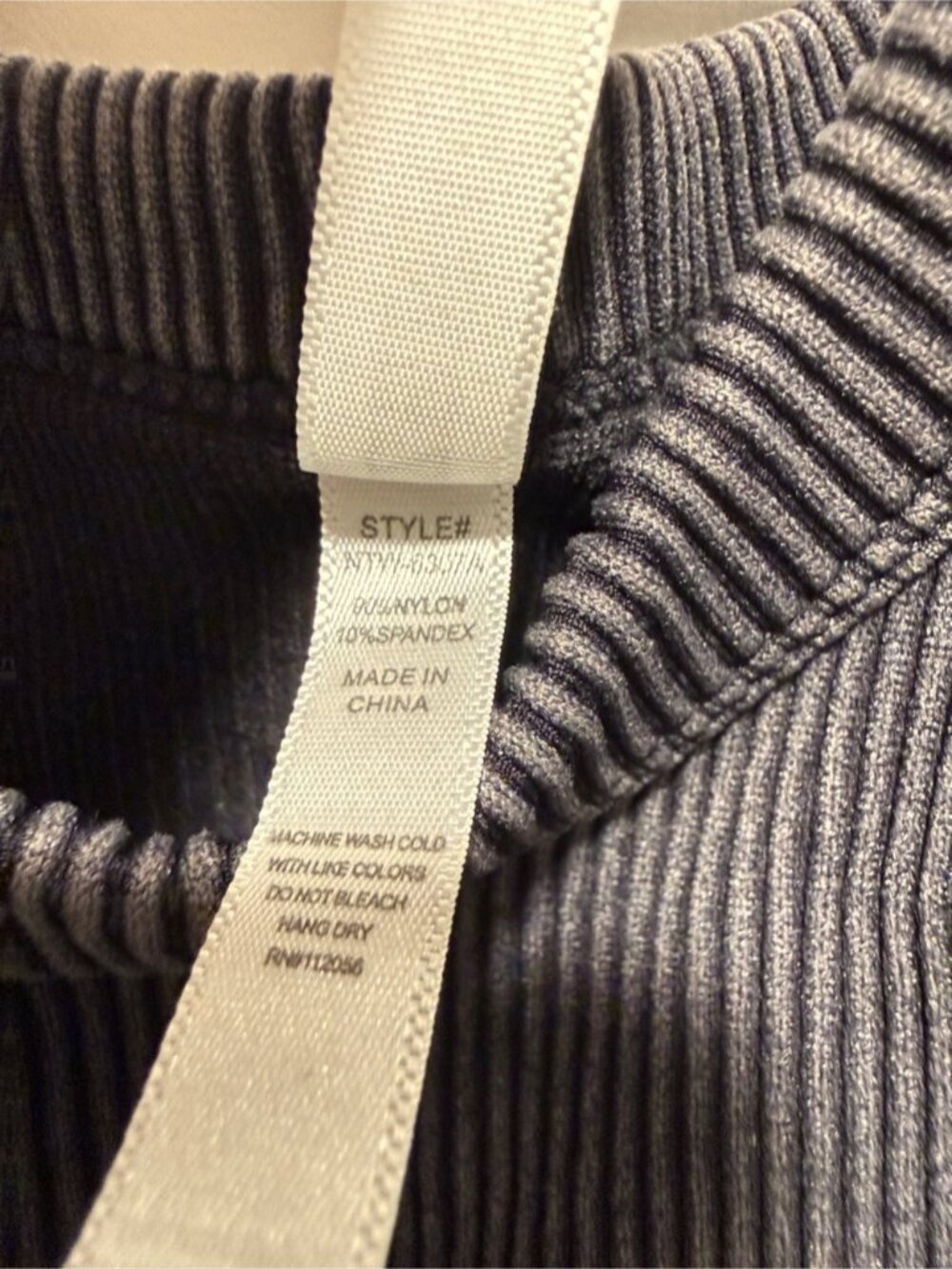 Brami Grey Ribbed Scoop Tank - Picture 3 of 4